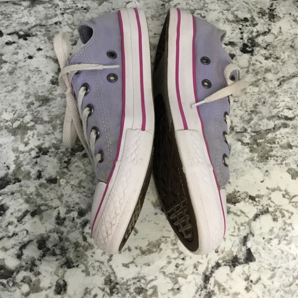 COPY - Girls Chuck Taylor All Star Sneakers - Picture 4 of 14